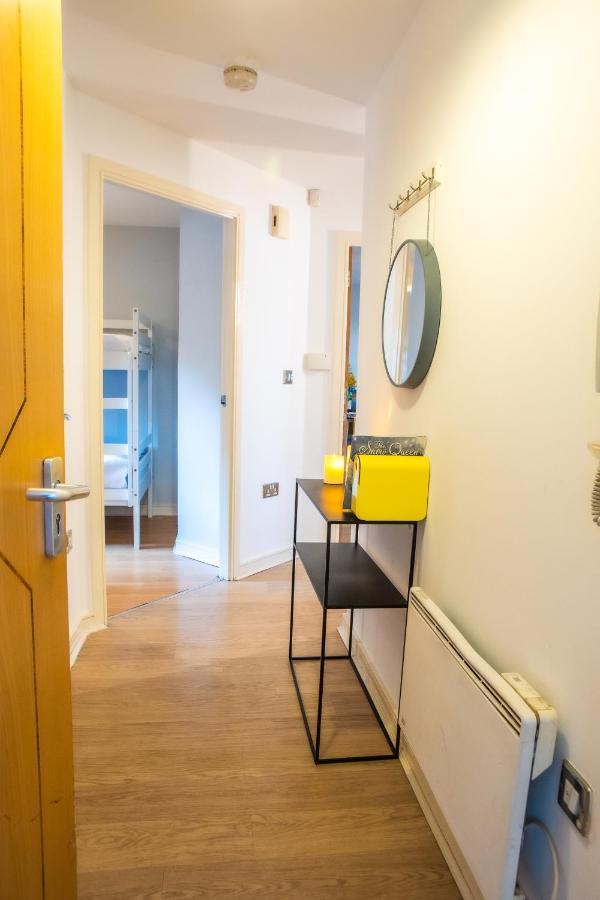 Newly Furnished Appartment Near Train Station Wolverhampton Exterior foto